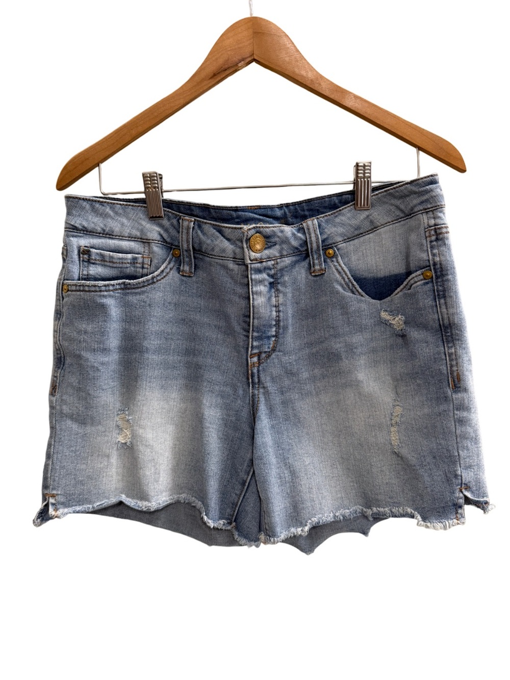 7 For All Mankind Weekend Jean Shorts
Size 8
